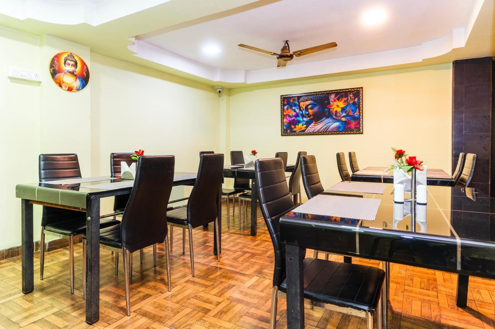 Apples Balaji Inn Siliguri Dış mekan fotoğraf